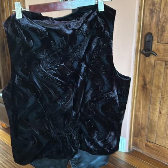 Vintage women’s vest. - Picture 3 of 4